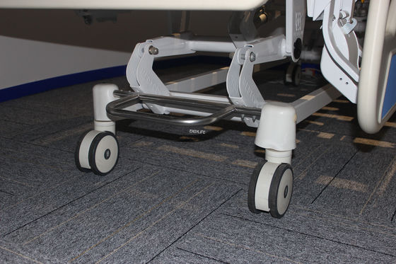 تخت نورد سرد فولادی 85 اینچی برقی بیمارستانی برای مصارف خانگی W105 سفید با توالت